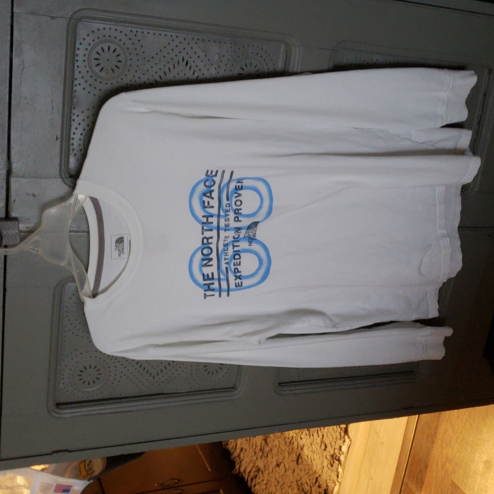 Mens long sleeved tshirt